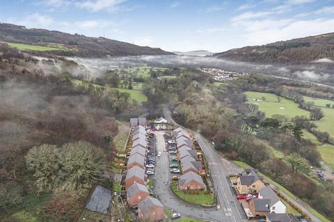 Clos Yr Ysgol, Clyne, Neath