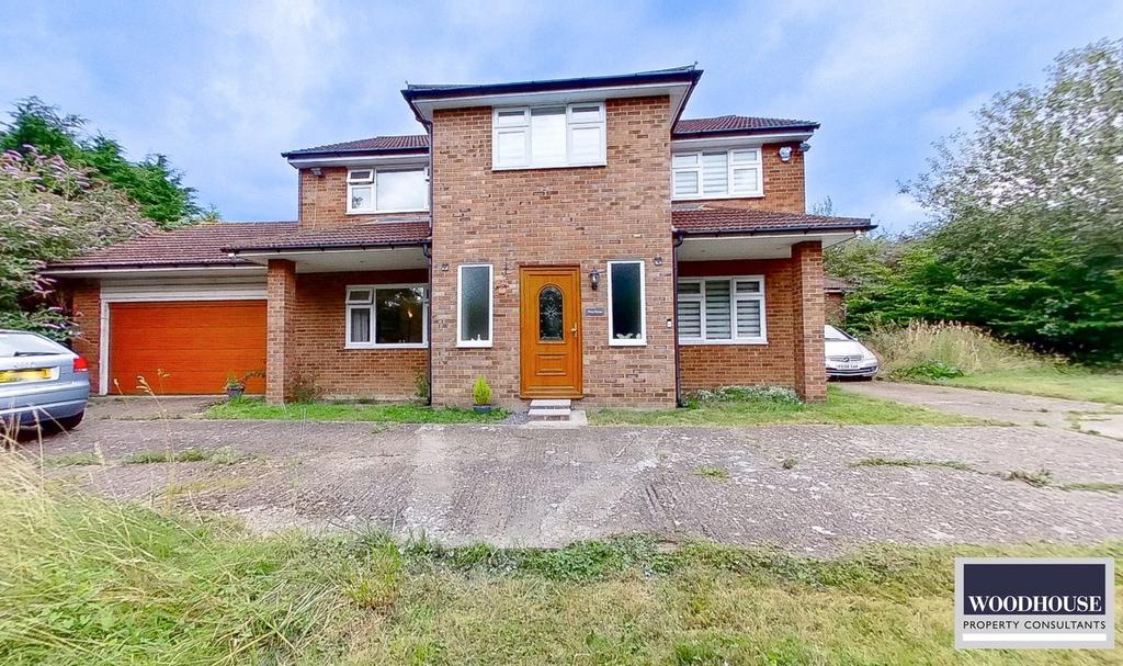 Hamlet Hill, Roydon CM19 4 bed detached house for sale £1,100,000