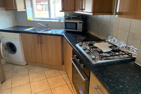 1 bedroom flat to rent, Hounslow TW4