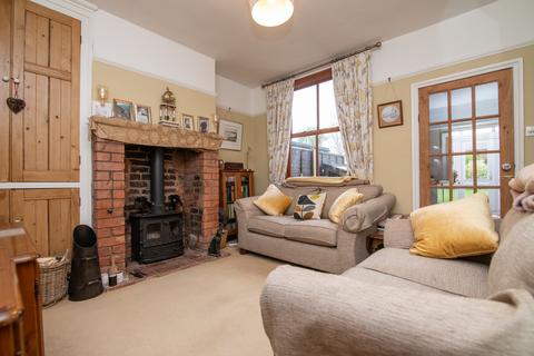 3 Central Road, Bromsgrove, B60 2NR