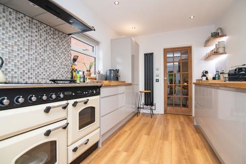 3 Central Road, Bromsgrove, B60 2NR