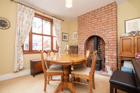 3 Central Road, Bromsgrove, B60 2NR