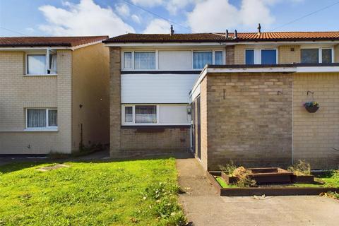 3 bedroom end of terrace house for sale, Gypsey Road, Bridlington