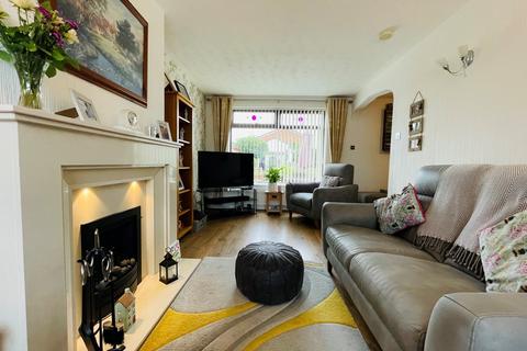 4 bedroom semi-detached house for sale, Stanway Road, West Bromwich, B71