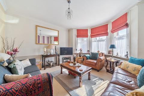 3 bedroom end of terrace house for sale, Church Road, Surrey RH6