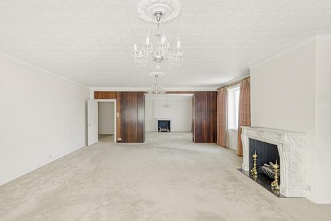 5 bedroom apartment for sale, Avenue Close, London NW8