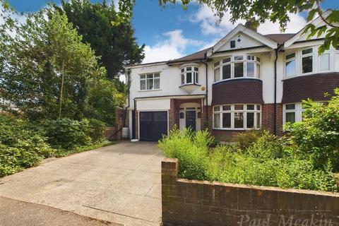 3 bedroom semi-detached house for sale, Farm Fields, South Croydon