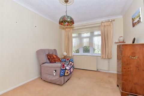 83 Hampton Gardens, Herne Bay, CT6 8BY