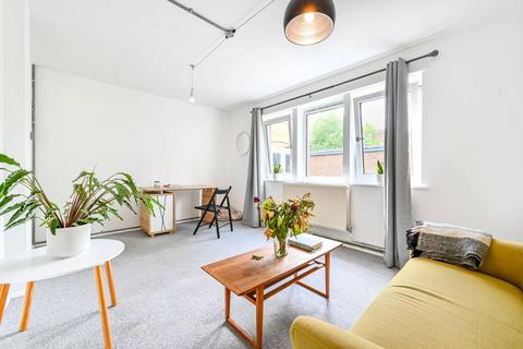 2 bedroom flat for sale, Arlington Way, Islington, London, EC1R