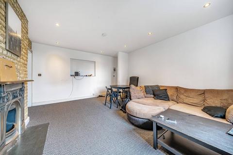 2 bedroom flat for sale, Streatham High Road, Streatham Common, London, SW16