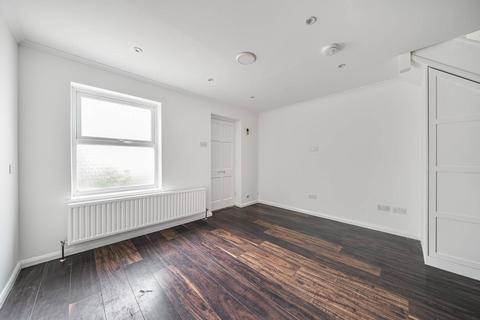 5 Greenland Mews, London, SE8 5JN
