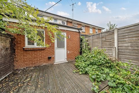 5 Greenland Mews, London, SE8 5JN