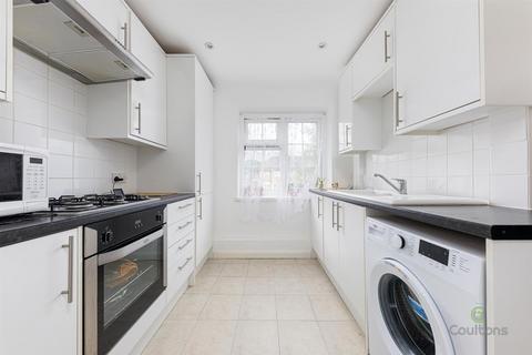 1 bedroom apartment for sale, Saxlingham Road, London E4