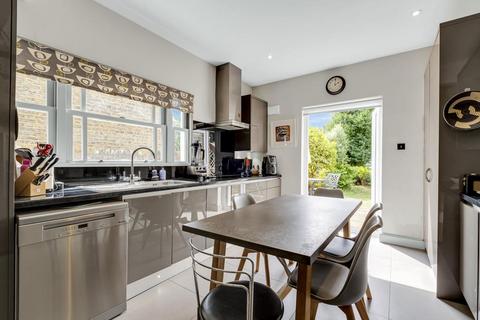 6 bedroom terraced house for sale, Micklethwaite Road, London