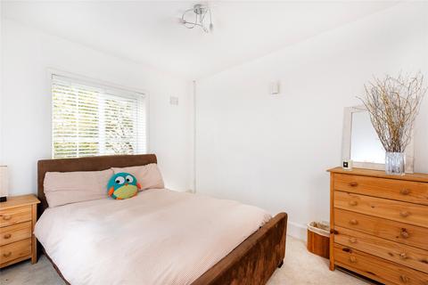 15 Brook Lane, Harrold, Bedford, MK43 7BW