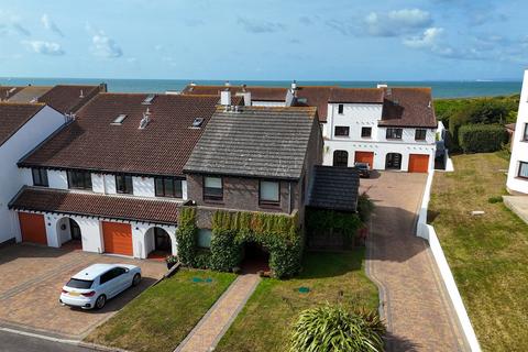 3 bedroom terraced house for sale, Shingle Bank Drive, Milford on Sea, Lymington, SO41