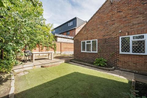 28 King Edwards Road, Ascot, SL5 8PD