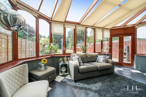 5 bedroom semi-detached house for sale, Osborne Road, Hornchurch