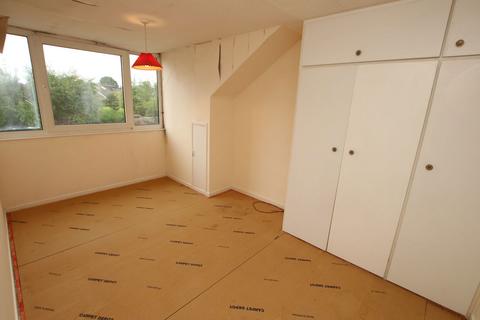 8 Birks Lane, Millhouse Green, Sheffield, S36 9NB
