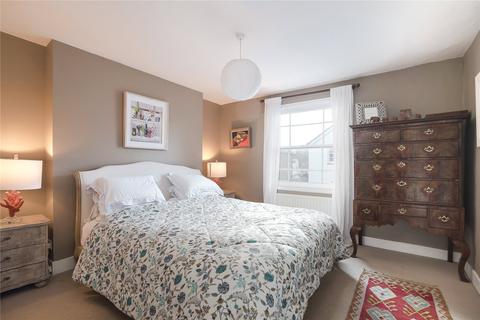 2 bedroom end of terrace house for sale, New Road, Richmond, London, TW10