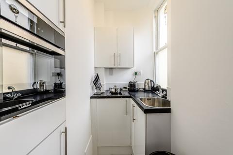 1 bedroom flat to rent, Hill Street, London W1J