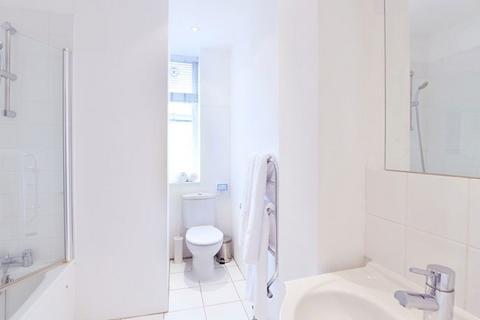 1 bedroom flat to rent, Hill Street, London W1J