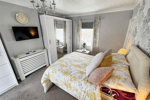 3 bedroom terraced house for sale, Thorntree Road, Thornaby, Stockton-on-Tees, Durham, TS17 8AR