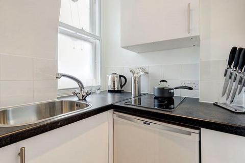 1 bedroom flat to rent, Hill Street, London W1J