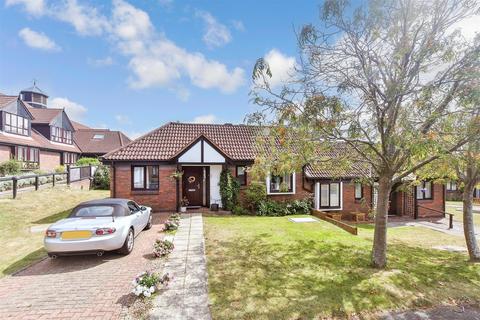 2 bedroom semi-detached bungalow for sale, Oaklands Drive, Redhill, Surrey