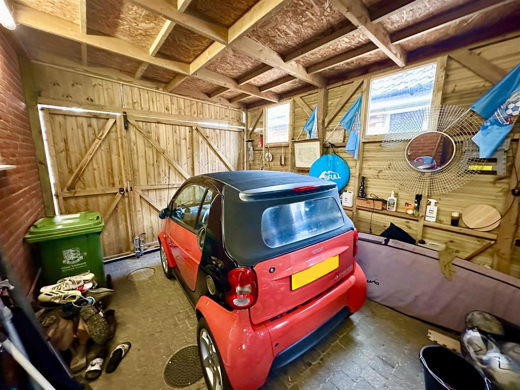 Garage internal