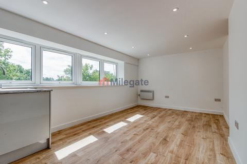 undefined, Broadway North, Basildon SS13