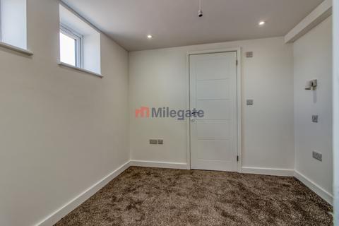 undefined, Broadway North, Basildon SS13