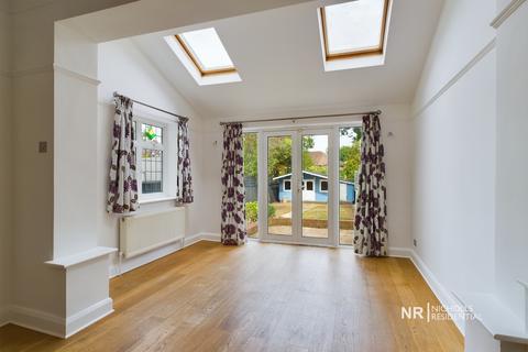 6 bedroom semi-detached house to rent, Highdown, Worcester Park, Surrey. KT4