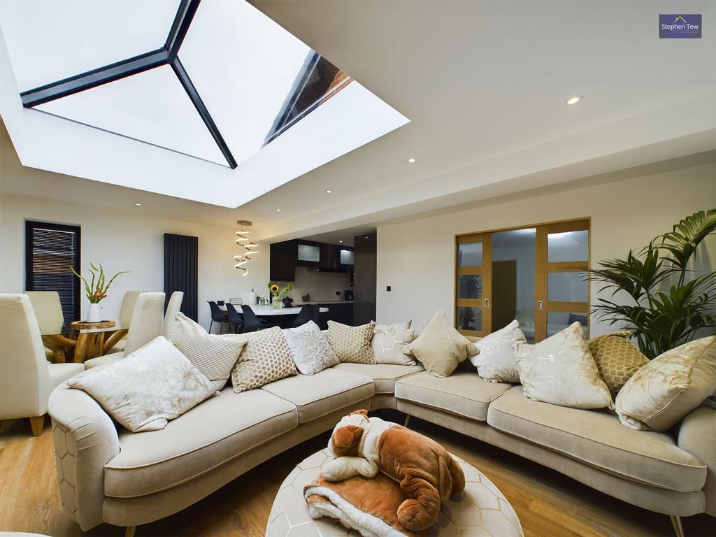 Living Room/Diner