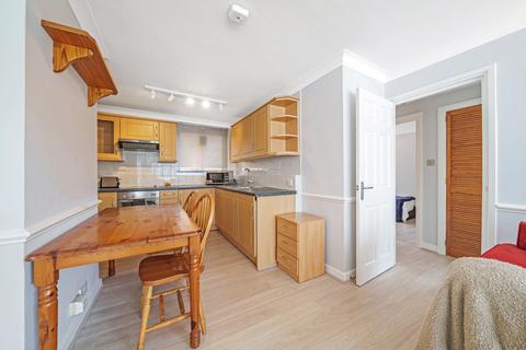 2 bedroom apartment for sale, Dormans Close, Northwood, Middlesex