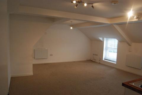 1 bedroom apartment to rent, High Street, Weedon, Northampton, NN7 4QD