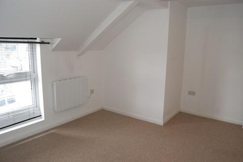 1 bedroom apartment to rent, High Street, Weedon, Northampton, NN7 4QD