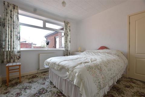 19 Bedford Avenue, Shaw, Oldham, OL2 7DR