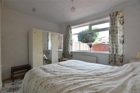 19 Bedford Avenue, Shaw, Oldham, OL2 7DR