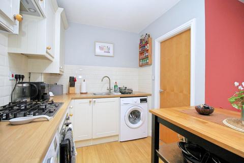 1 bedroom flat for sale, Ferrand Lane, Bingley, West Yorkshire, BD16