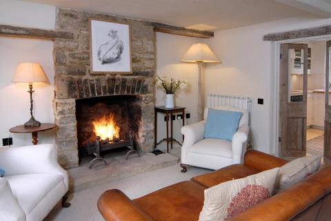 3 bedroom semi-detached house to rent, Burford