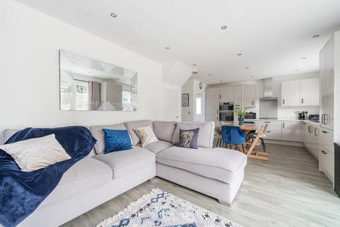 53 Fairfield Drive, Webheath, Redditch, B97 5QF