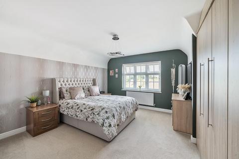 53 Fairfield Drive, Webheath, Redditch, B97 5QF