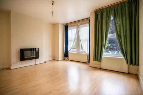 22 Ferndale Road, London, SE25 4QP