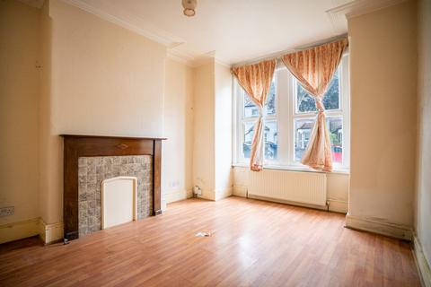 22 Ferndale Road, London, SE25 4QP