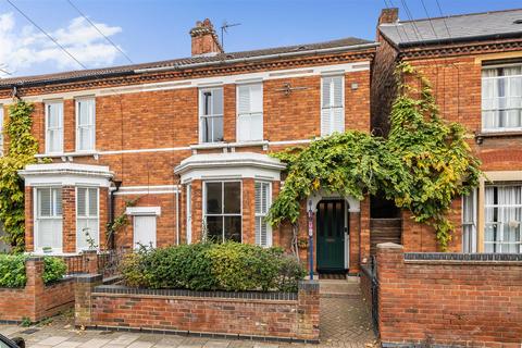 10 Castle Road, Bedford, MK40 3PJ