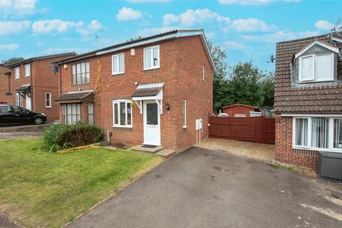 2 bedroom semi-detached house for sale, Linnet Close, Wellingborough