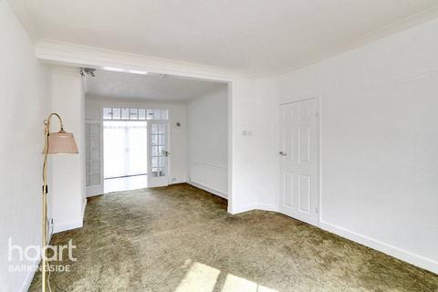 3 bedroom end of terrace house for sale, Trelawney Road, Hainault