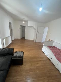 3 bedroom maisonette to rent, HA2 9UD