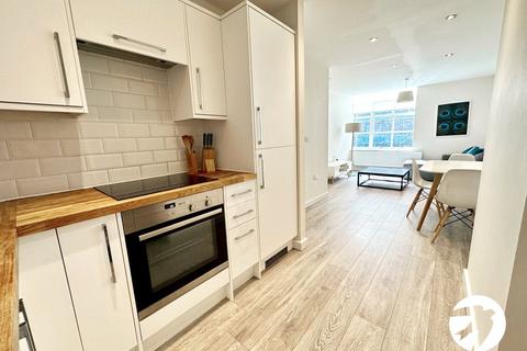 1 bedroom flat for sale, Lewisham High Street, London, SE13